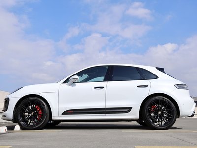 PORSCHE MACAN - 6
