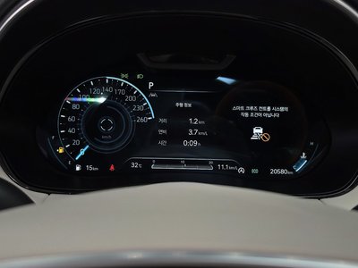 2023 Genesis GV70 — миниатюра 11