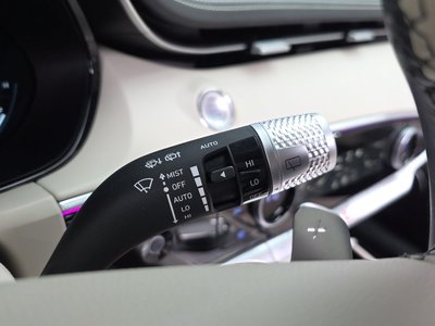 2023 Genesis GV70 — миниатюра 32