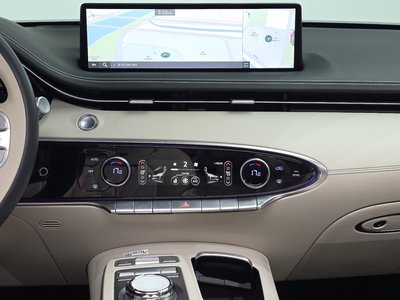 2023 Genesis GV70 — миниатюра 19