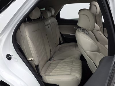 2023 Genesis GV70 — миниатюра 17