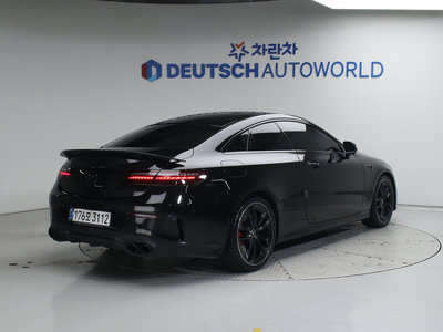 MERCEDES-BENZ E-CLASS - 4