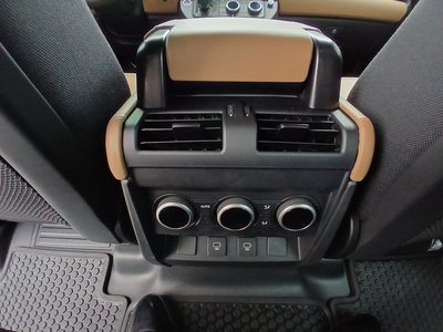 2025 LAND Rover DEFENDER — миниатюра 11