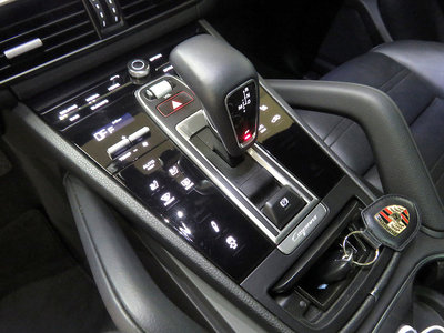 صورة 10 لـ 2019 Porsche CAYENNE