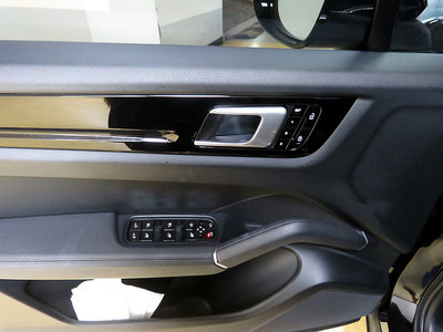 صورة مصغرة 16 لـ 2019 Porsche CAYENNE