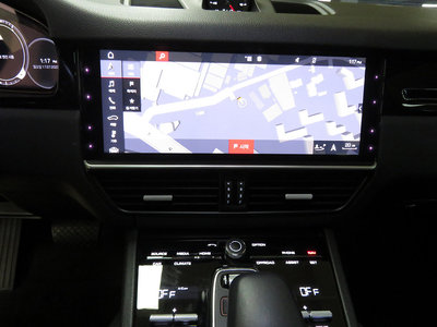 صورة 9 لـ 2019 Porsche CAYENNE