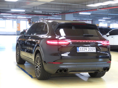 صورة 3 لـ 2019 Porsche CAYENNE