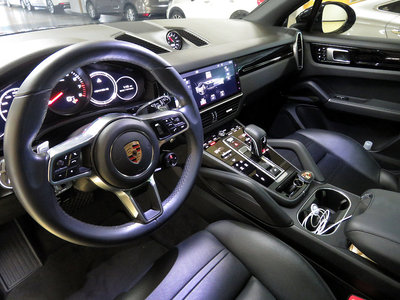 صورة 4 لـ 2019 Porsche CAYENNE