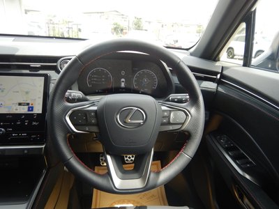 2025 Lexus LBX — миниатюра 41