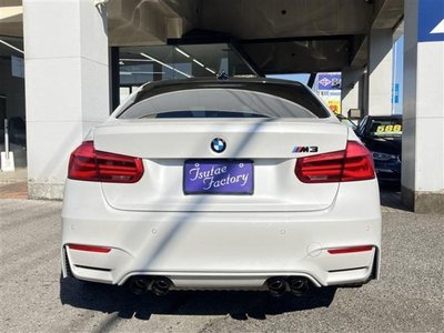 BMW M3 SEDAN - 8
