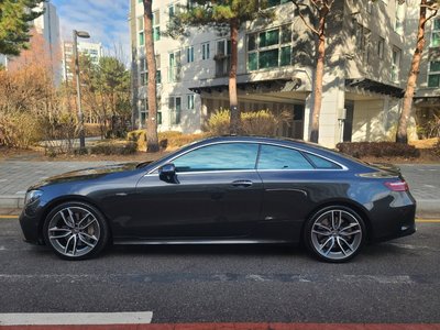 MERCEDES-BENZ E-CLASS - 2