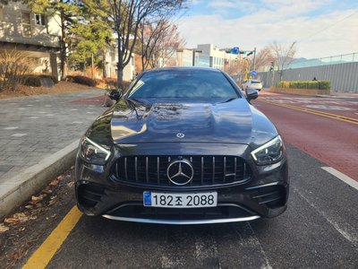 MERCEDES-BENZ E-CLASS - 1