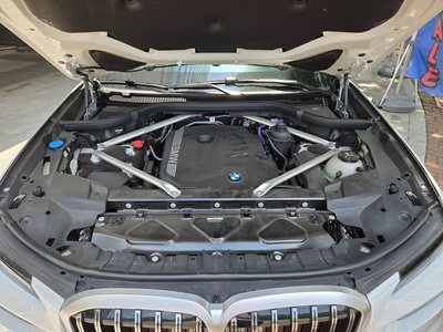 BMW X7 - 7