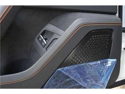 صورة مصغرة 31 لـ 2026 Lamborghini URUS