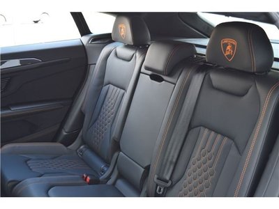 صورة مصغرة 34 لـ 2026 Lamborghini URUS