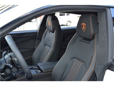 صورة مصغرة 28 لـ 2026 Lamborghini URUS