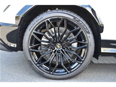 صورة مصغرة 18 لـ 2026 Lamborghini URUS