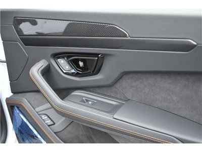 صورة مصغرة 50 لـ 2026 Lamborghini URUS