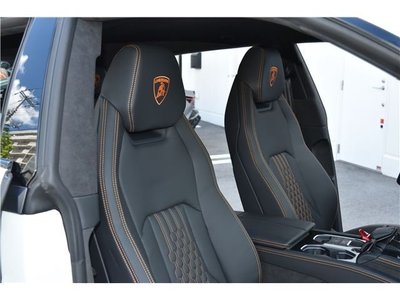 صورة مصغرة 38 لـ 2026 Lamborghini URUS