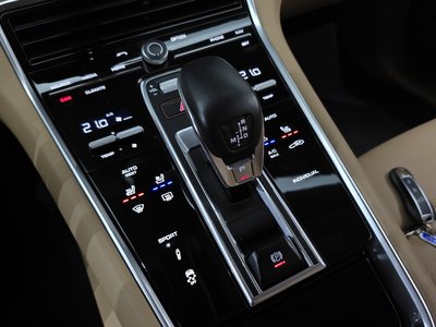 صورة مصغرة 12 لـ 2020 Porsche PANAMERA