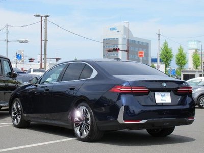 BMW BMW 5 SERIES - 6