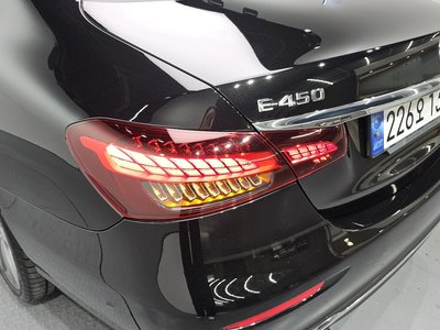 MERCEDES-BENZ E-CLASS - 10