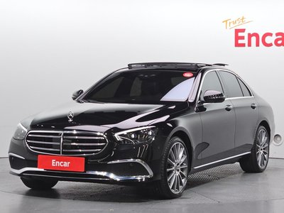 MERCEDES-BENZ E-CLASS - 1