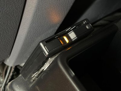 TOYOTA LAND CRUISER 70 - 9