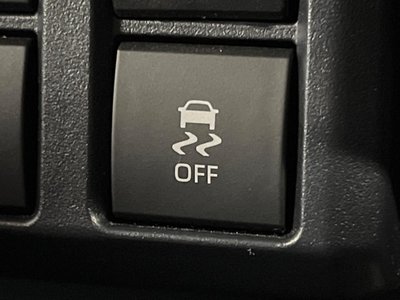 TOYOTA LAND CRUISER 70 - 10