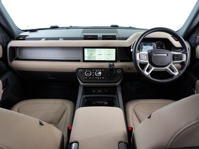 LAND ROVER DEFENDER - 2