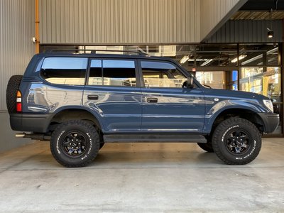 TOYOTA LAND CRUISER PRADO - 10