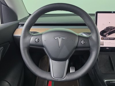 2022 Tesla MODEL Y — миниатюра 21