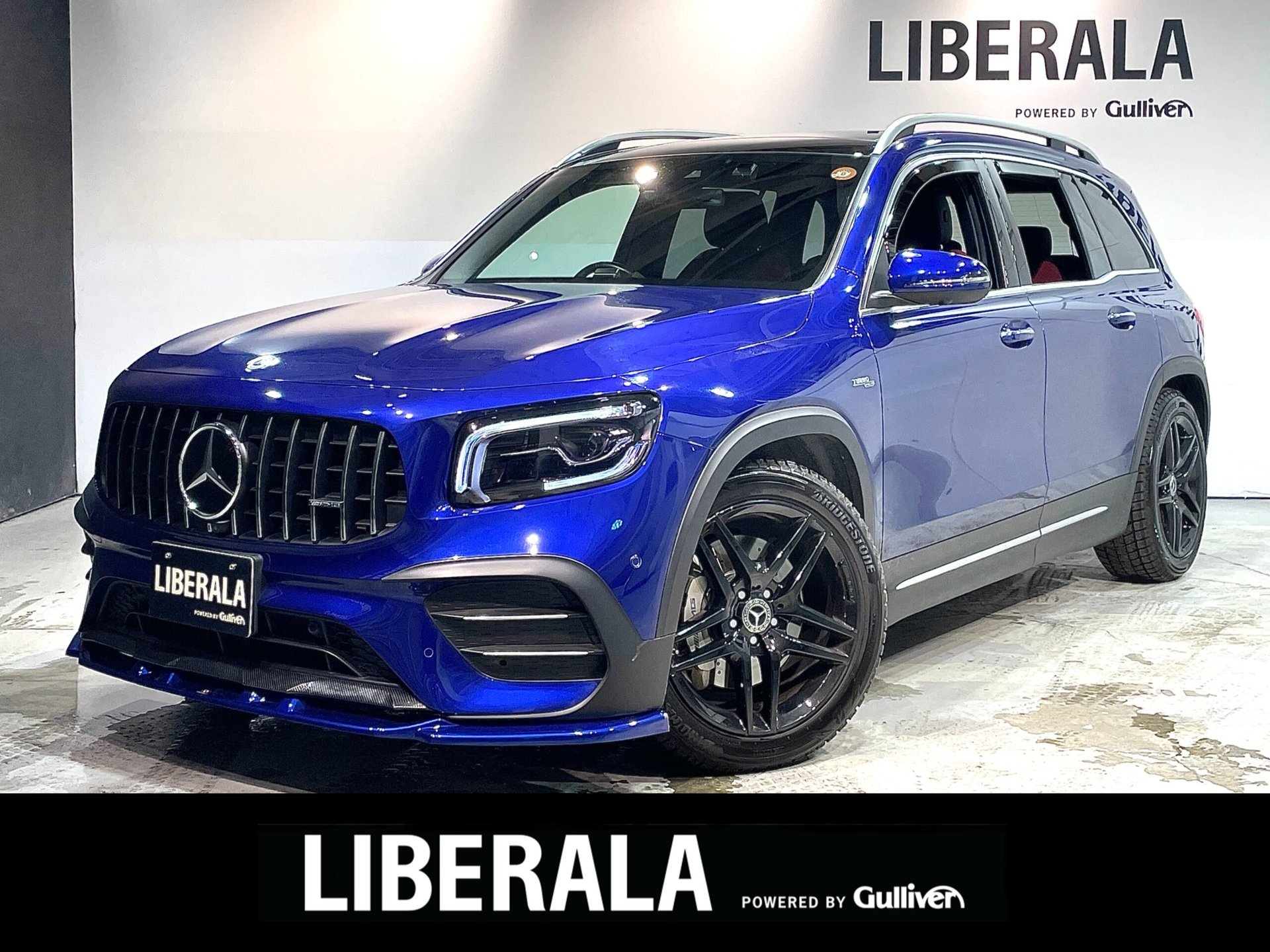 MERCEDES-BENZ GLB AMG - View 1