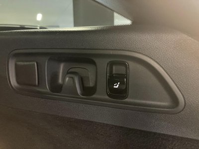 2025 Mercedes-BENZ E-CLASS — миниатюра 53