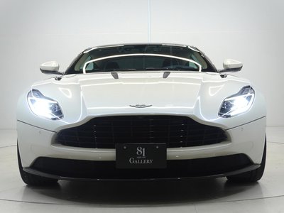 ASTON MARTIN DB11 - 2