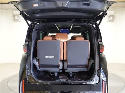 2023 Toyota VELLFIRE — миниатюра 12