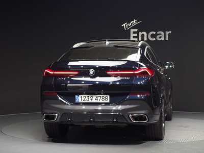 2021 BMW X6 photo 4