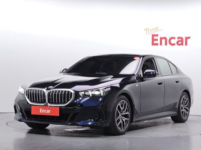 2024 BMW 5 SERIES 照片 1