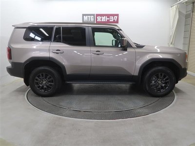 TOYOTA LAND CRUISER 250 - 10
