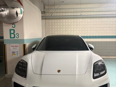 PORSCHE PANAMERA - 2