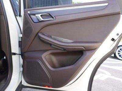 2020 Porsche MACAN 缩略图 20
