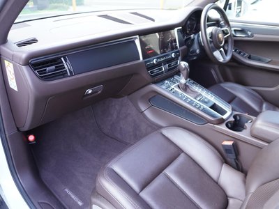 2020 Porsche MACAN 缩略图 24