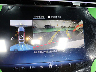 MERCEDES-BENZ E-CLASS - 9