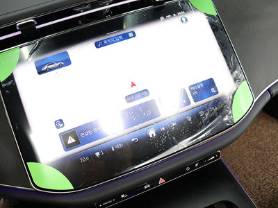 MERCEDES-BENZ E-CLASS - 8