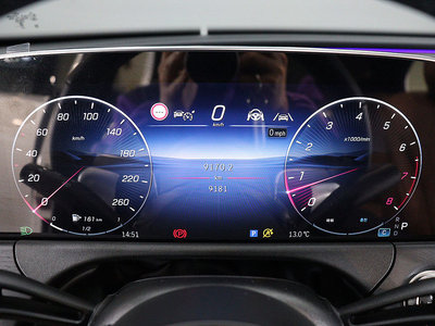 MERCEDES-BENZ E-CLASS - 4