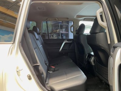 TOYOTA LAND CRUISER PRADO - 10