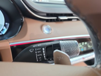 2021 Genesis GV70 thumbnail 27