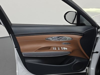 2021 Genesis GV70 thumbnail 14