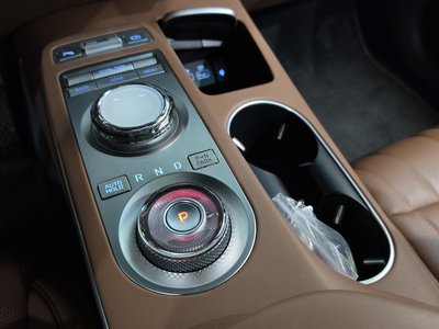 2021 Genesis GV70 thumbnail 12