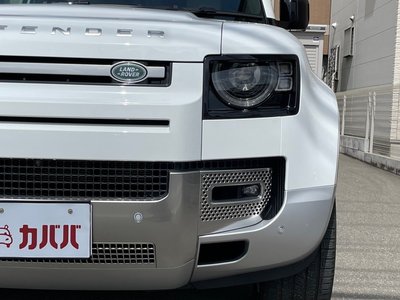 LAND ROVER DEFENDER - 8